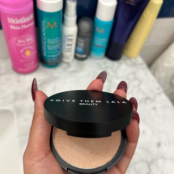 GIVE THEM LALA HIGHLIGHT IN SHOWSTOPPER - Picture 5 of 5
